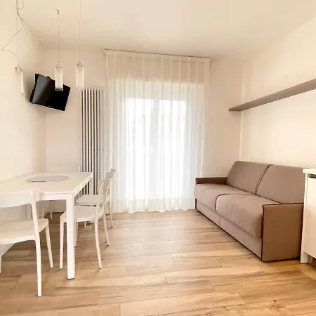 Cristina - Carraro Immobiliare - Family *
